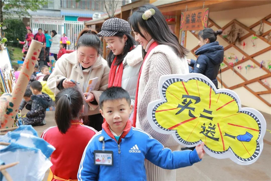 适合一个人在家看的视频素材 相关产品