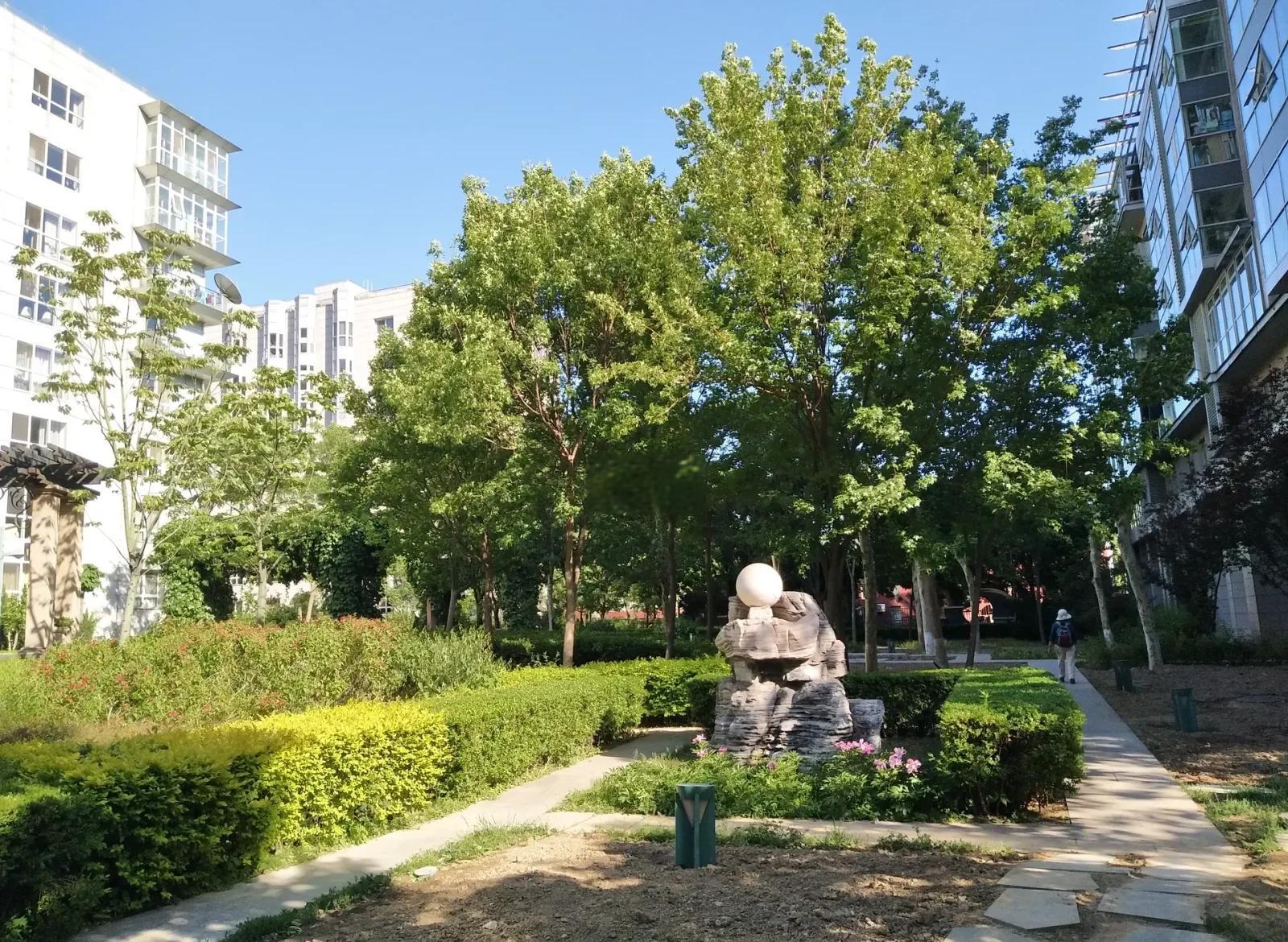 日产精品一匹二匹三匹下载 本文从社会学视角出发