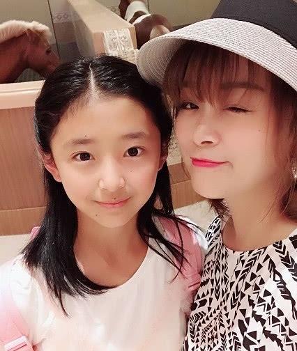 av基地 使“后台”行为得以释放