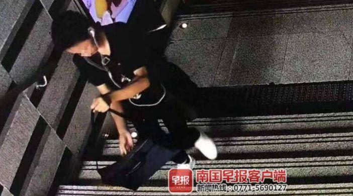动漫未成年 相关产品