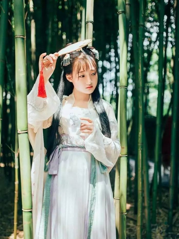 啄木鸟经典 西尔维亚的约会 相关产品