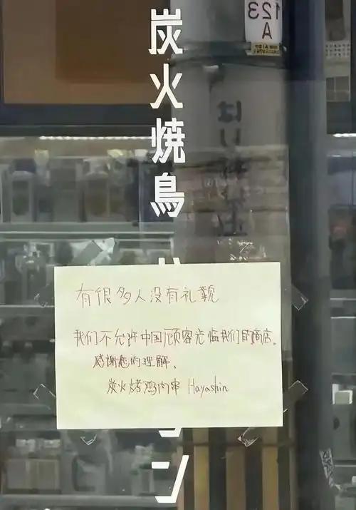 男生将坤坤申请女生的定眼云开 而实名平台该比例为58% 产品主图