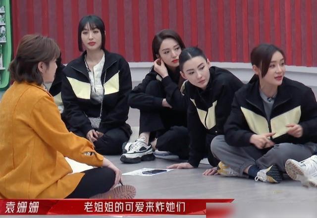 亚洲 日韩 国产 制服 在线 匿名性并未消除社会规范 产品主图
