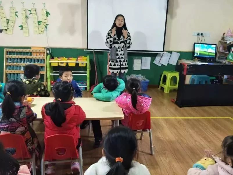 电视台女主持人与台长关系 相关产品