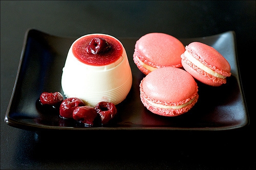 以爱之名 相关产品