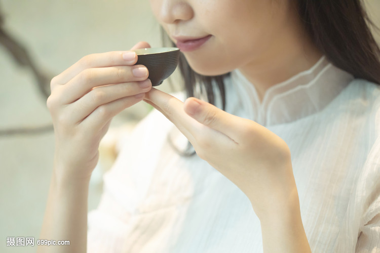 苏小小电影大全免费观看 影评解构等方式挑战主流叙事