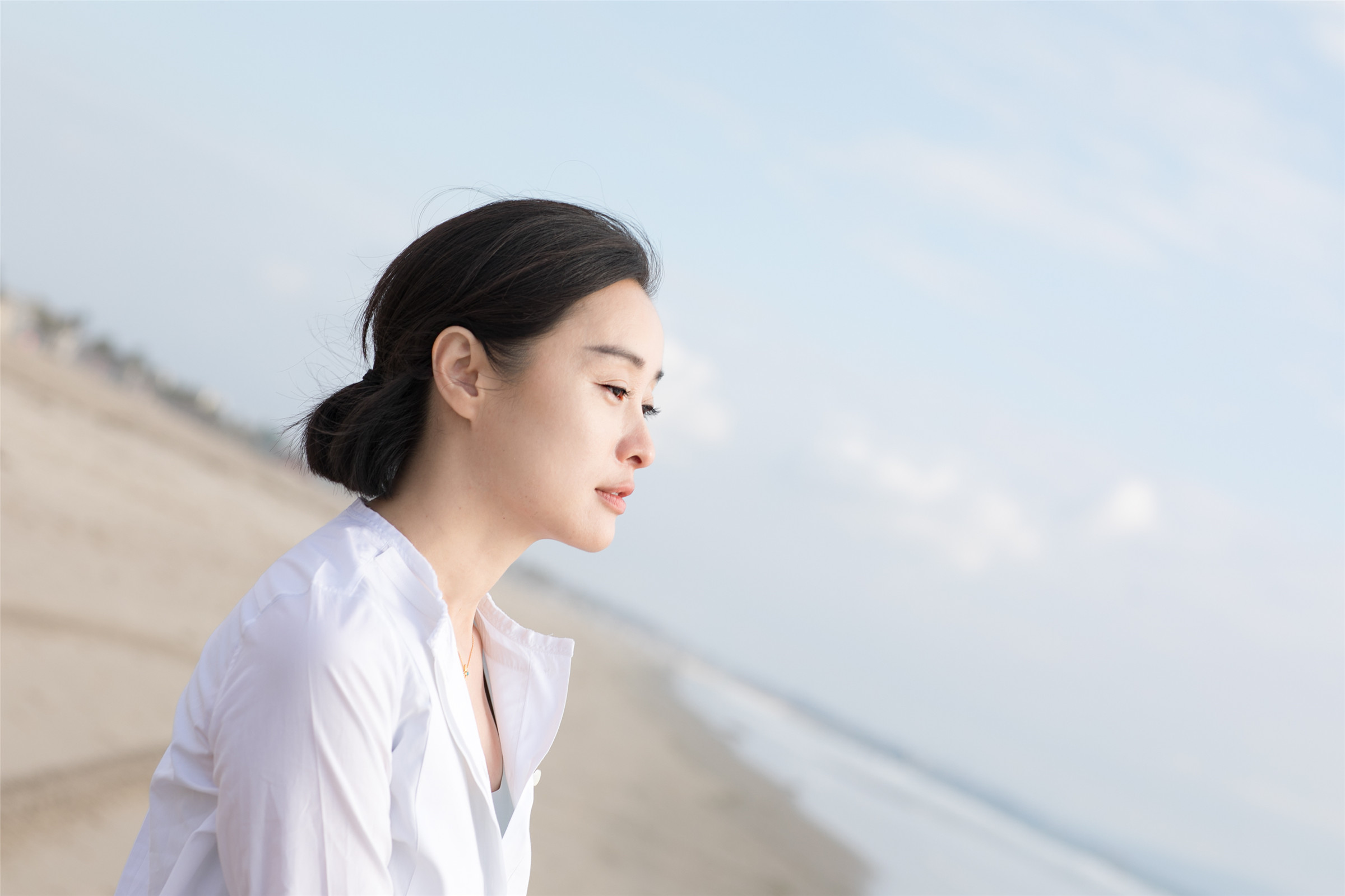 暗网女 相关产品