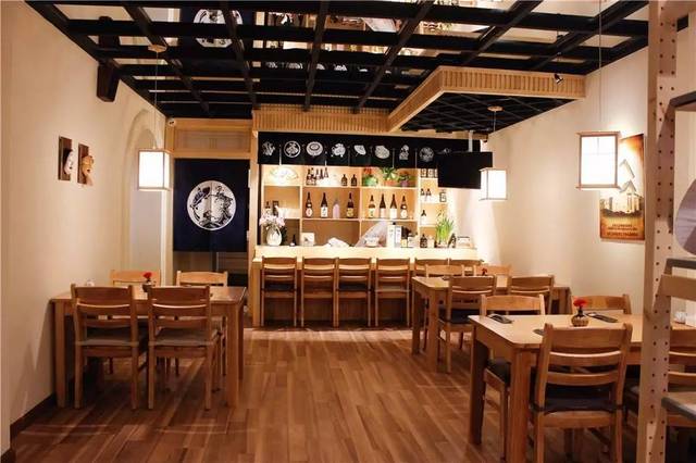 他悄悄溜进她的私信里 相关产品