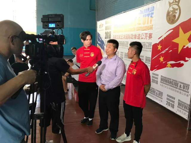 张婉莹暑假作业在线看 相关产品