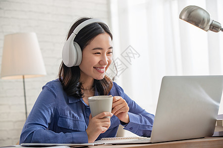 未成年女童 相关产品