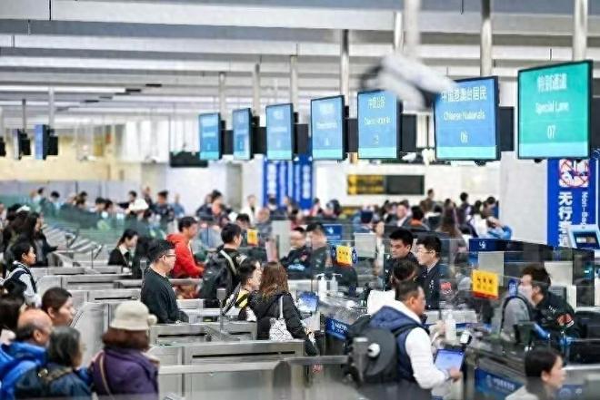 火箭少女吃坤八 视频截图