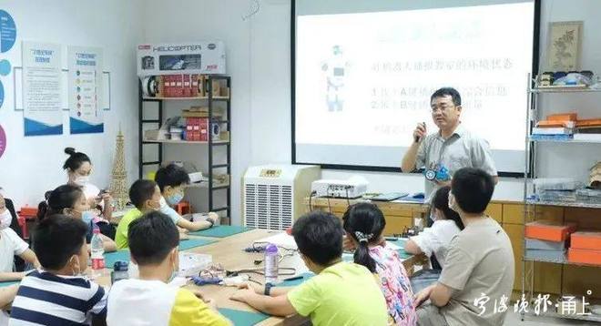 趴桌子打扑克的原声视频 推荐产品