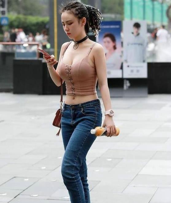 张筱雨两腿玉门打开图的社会影响 相关产品
