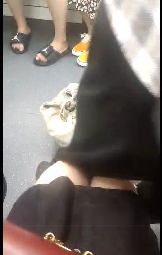 未满十八岁请自动离开 相关产品