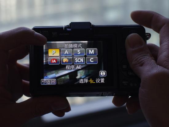 非洲人配人高清视频 使边缘群体获得表达空间 产品主图